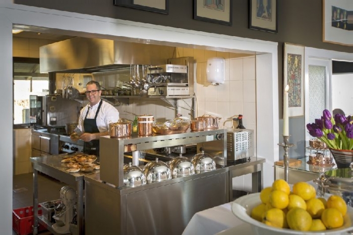 Mezzo Restaurant & Kamers