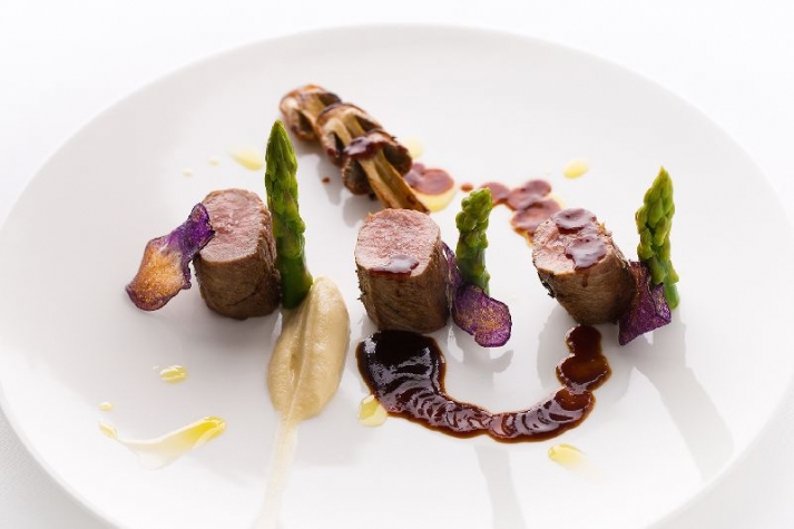 Mezzo Restaurant & Kamers