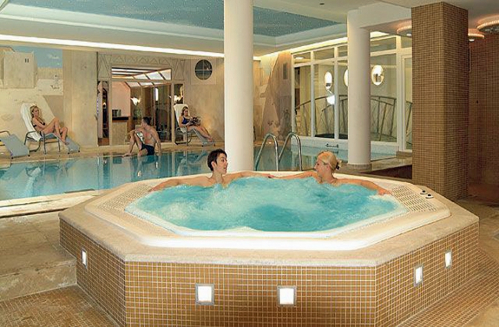 Beach Palace Hotel