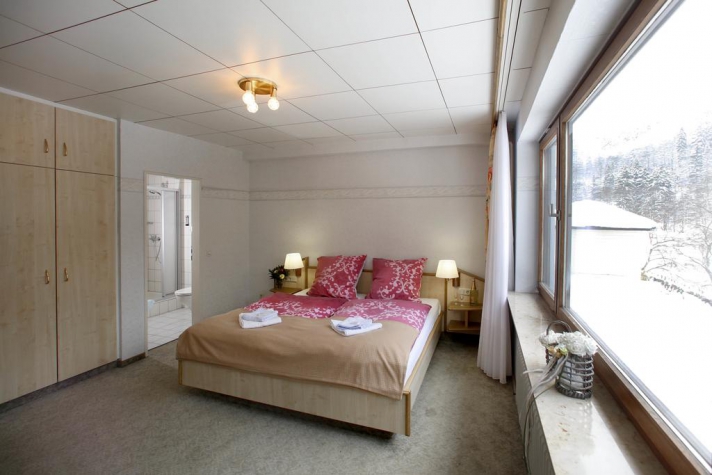 Hotel-Pension Zum Paradies