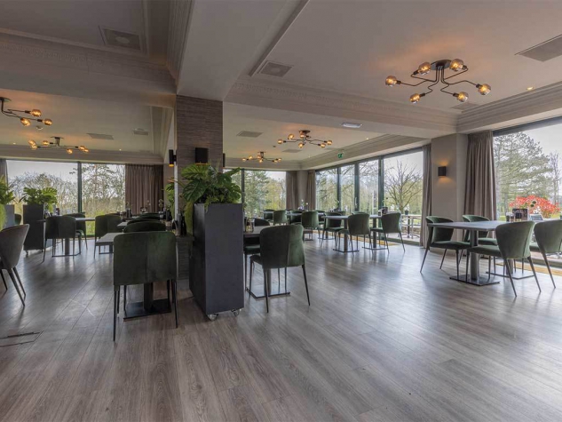 Fletcher Familiehotel De Hunzebergen