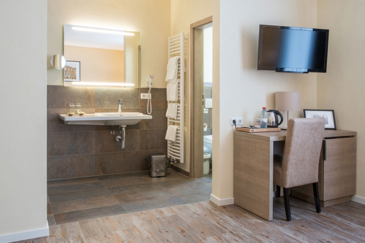 Hotel-Restaurant Dimmer